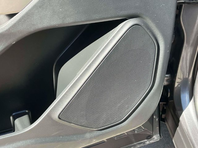 Certified 2023 Ford Explorer XLT RWD image 30