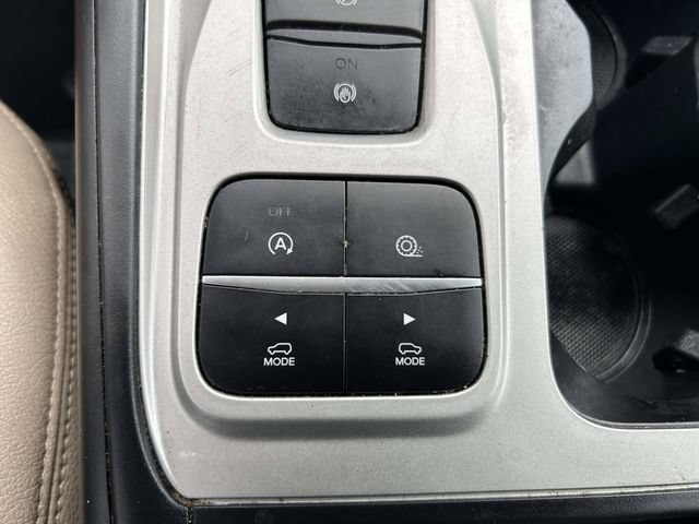 Certified 2021 Ford Explorer XLT RWD image 21