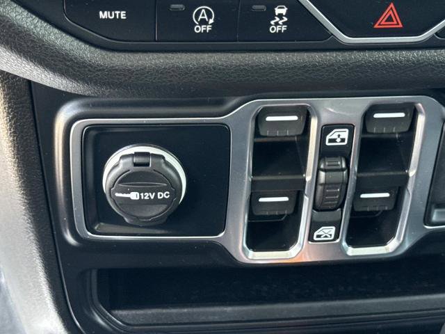 Used 2024 Jeep Gladiator Sport AWD/4WD image 29
