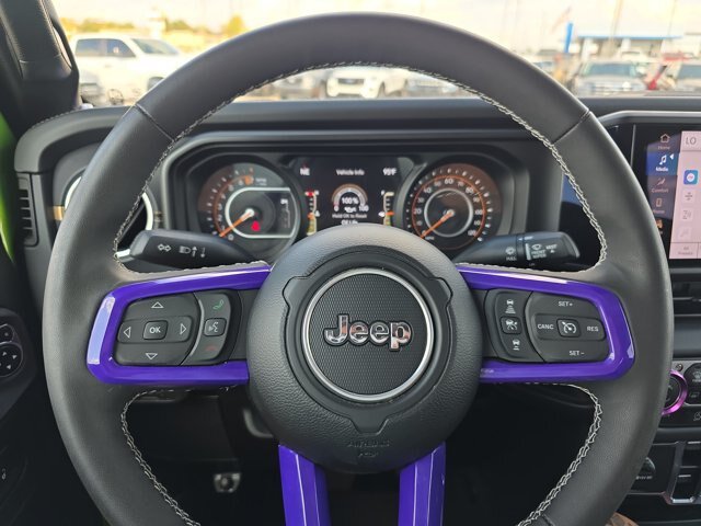 Used 2025 Jeep Gladiator Sport AWD/4WD image 18