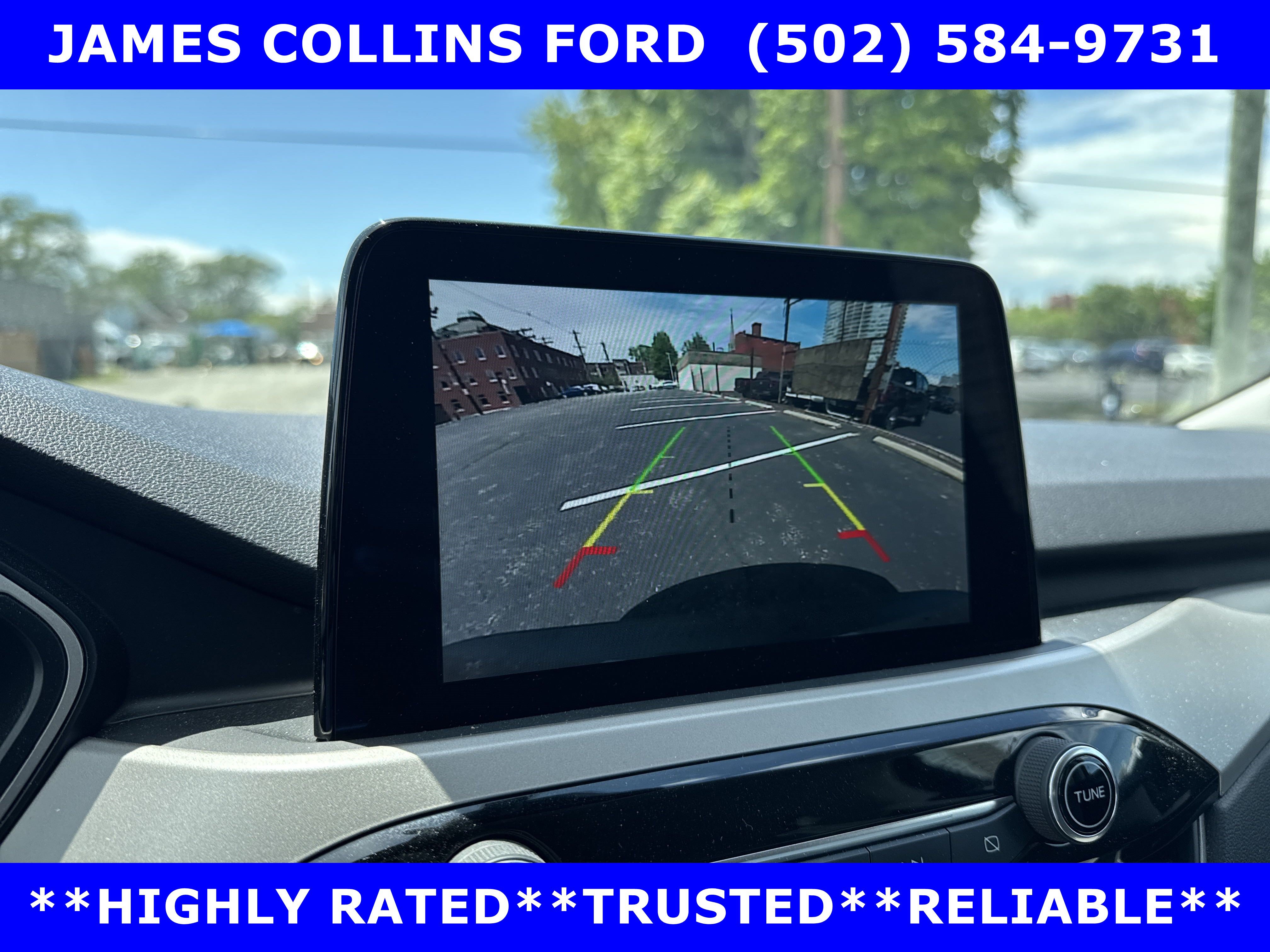 Certified 2022 Ford Escape SE w/ Cold Weather Package AWD/4WD image 28