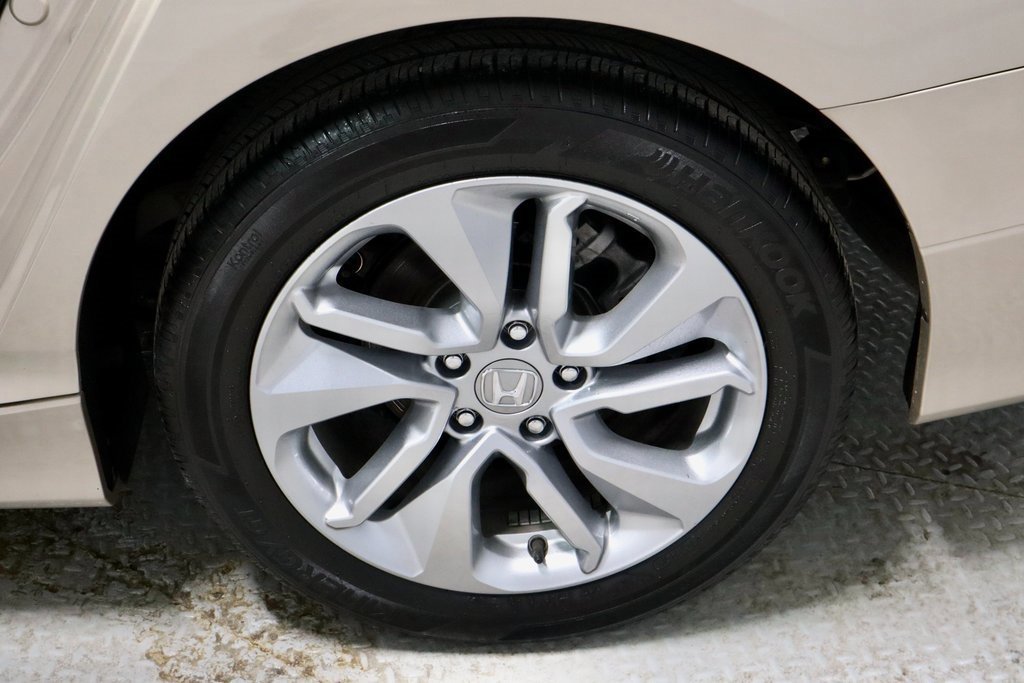 Used 2020 Honda Accord LX image 18
