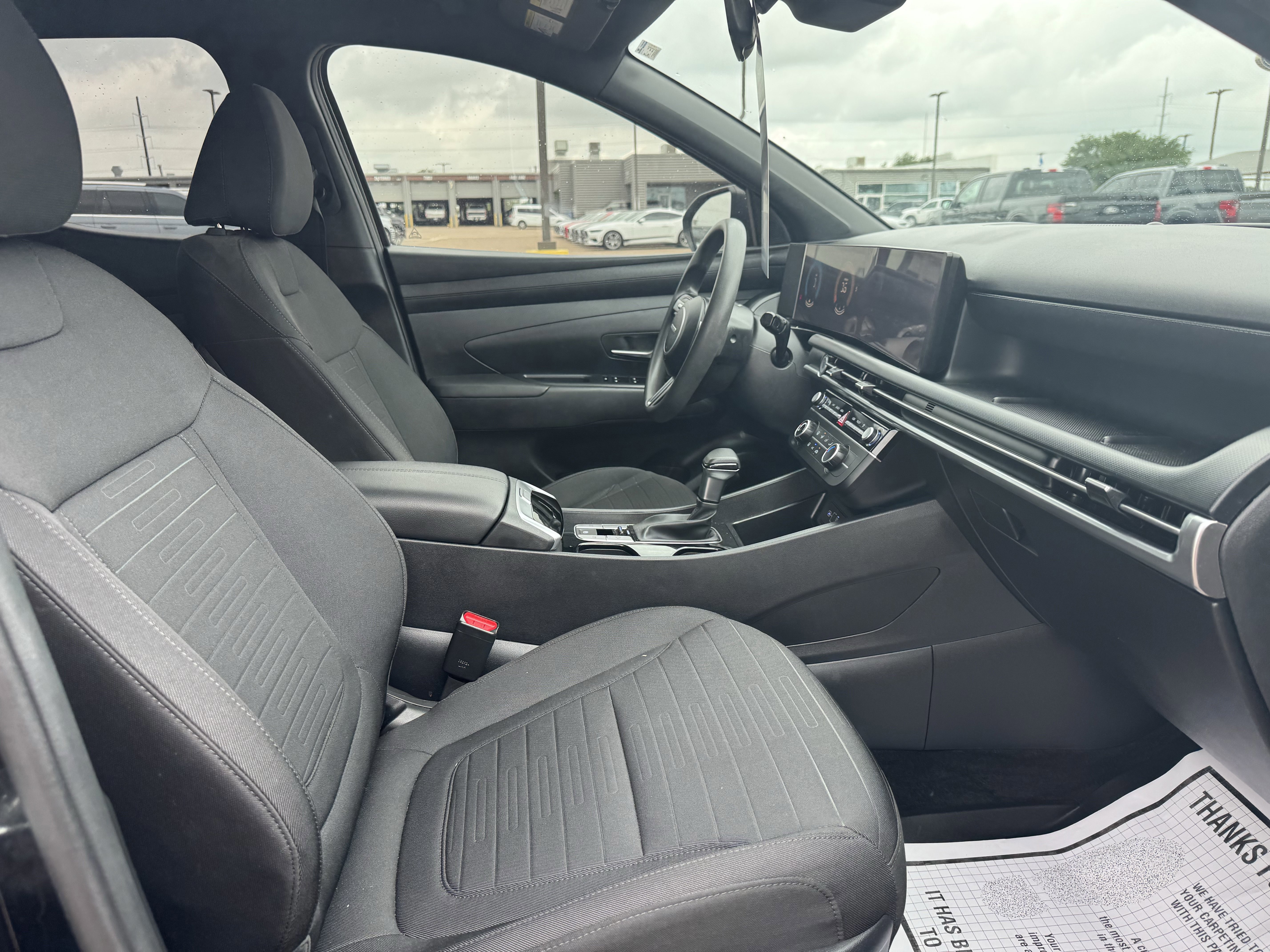 Used 2025 Hyundai Santa Cruz SE FWD image 35