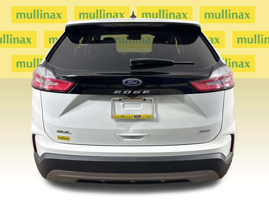 Certified 2023 Ford Edge SEL w/ Convenience Package AWD/4WD image 9