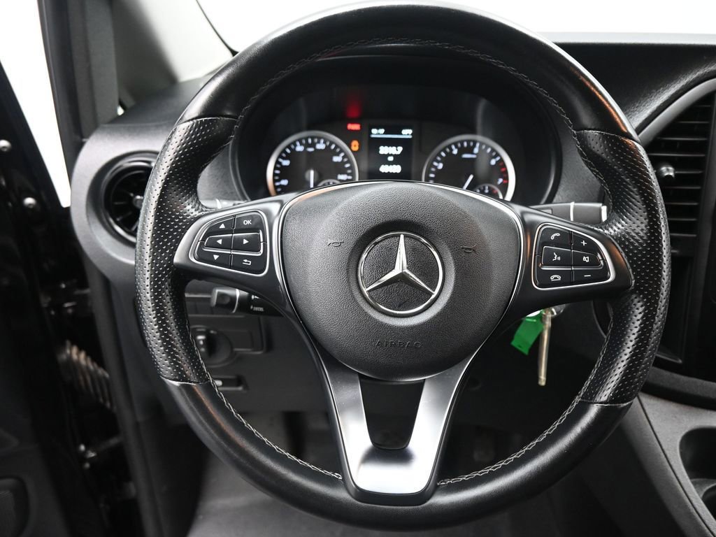 Used 2023 Mercedes-Benz Metris Passenger image 42