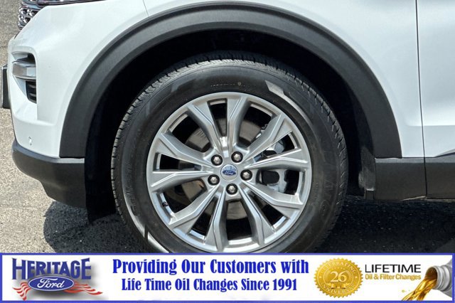 Certified 2022 Ford Explorer Limited w/ Equipment Group 301A image 28