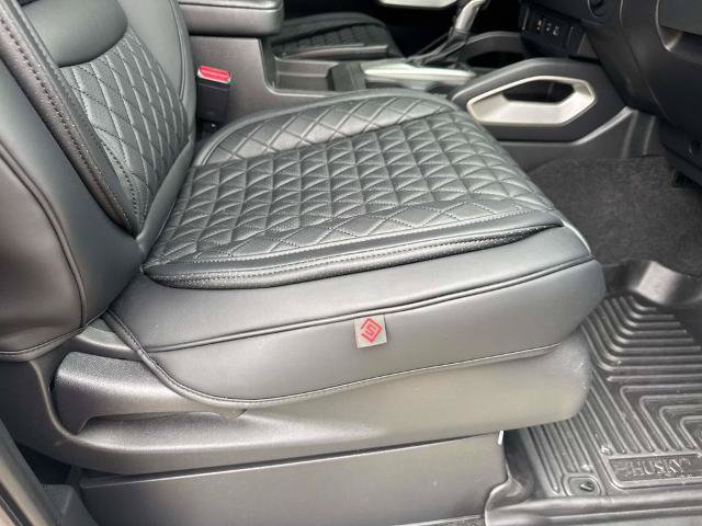Used 2025 Nissan Frontier SV RWD image 11