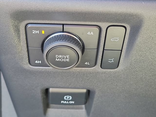 Certified 2025 Ford Expedition Platinum AWD/4WD image 15