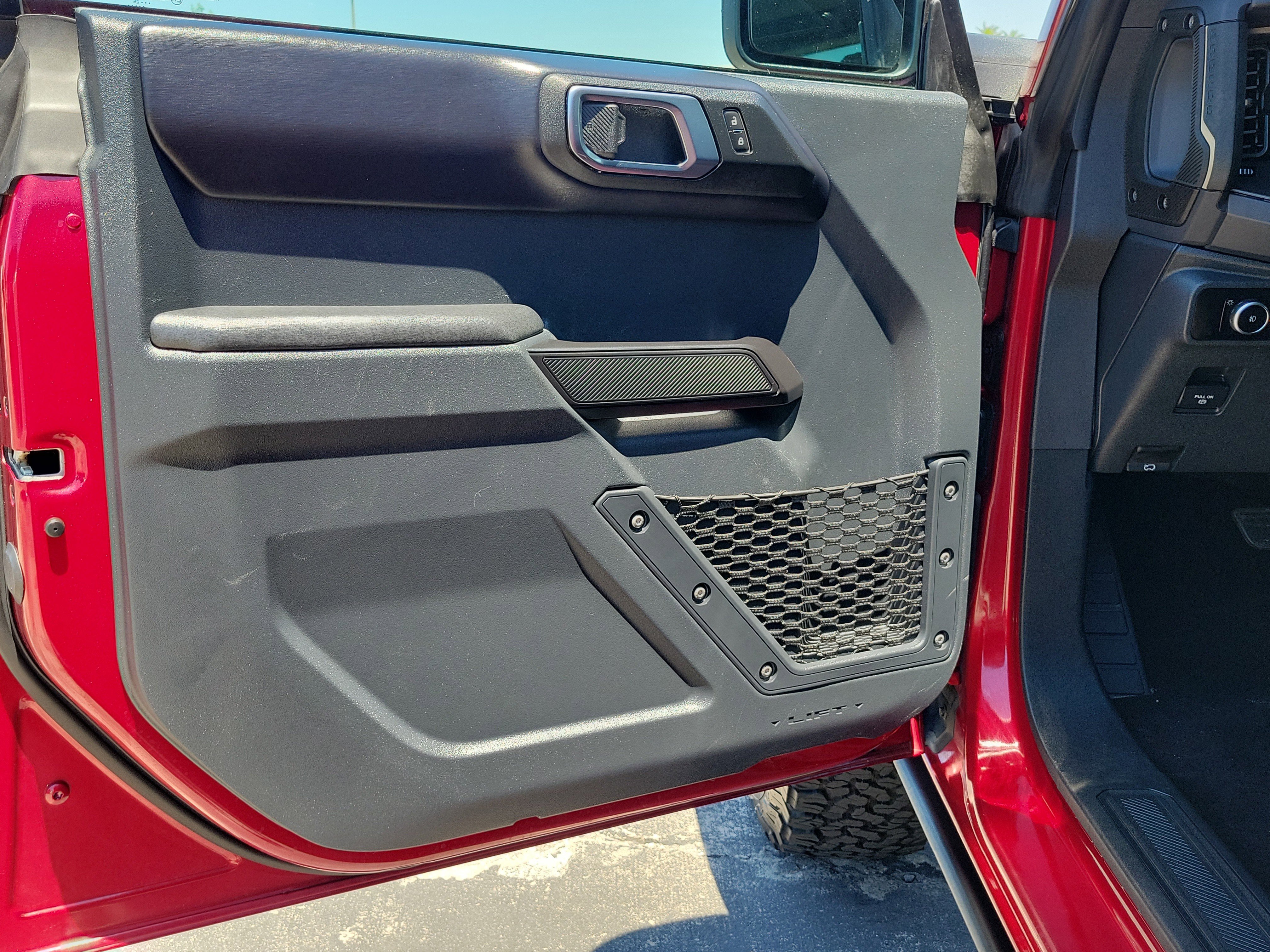 Certified 2025 Ford Bronco Badlands AWD/4WD image 17