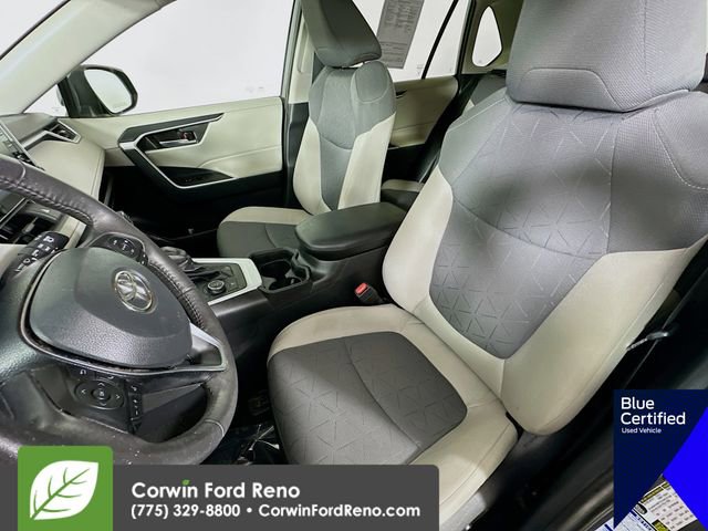 Used 2021 Toyota RAV4 XLE w/ Convenience Package AWD/4WD image 25