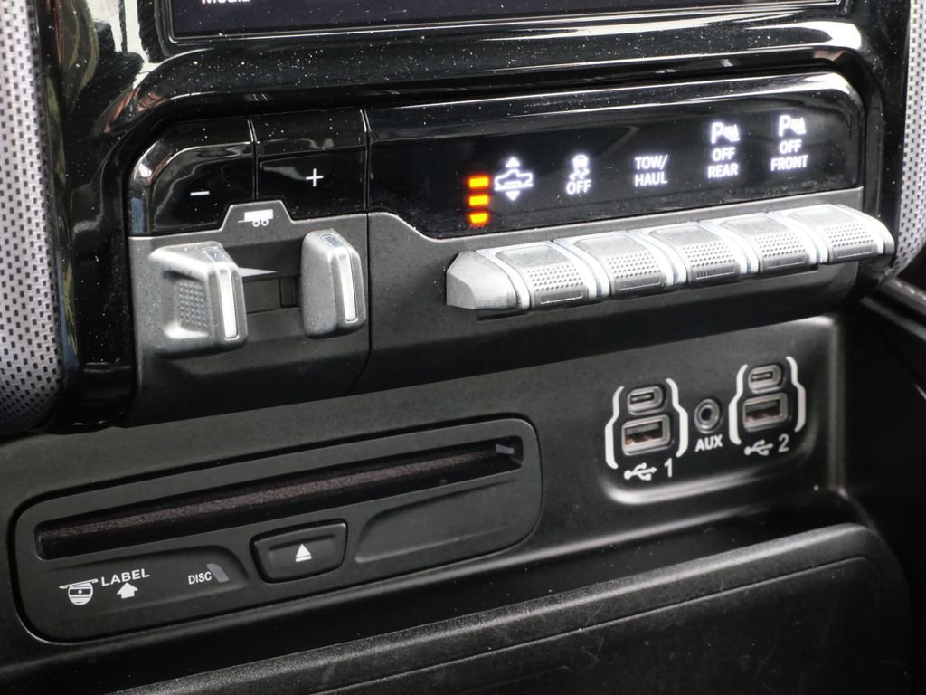 Used 2019 RAM 1500 Limited w/ Advanced Safety Group AWD/4WD image 29