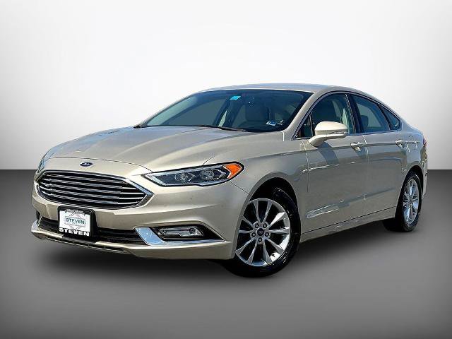 Certified 2017 Ford Fusion SE w/ Fusion SE Technology Package FWD image 3