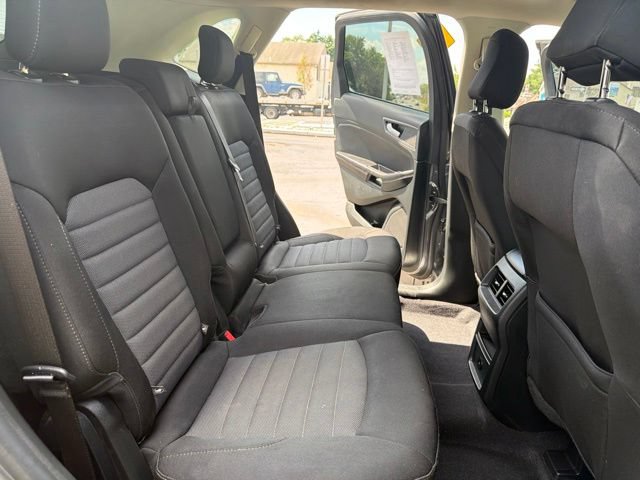 Certified 2024 Ford Edge SE w/ Black Appearance Package AWD/4WD image 15