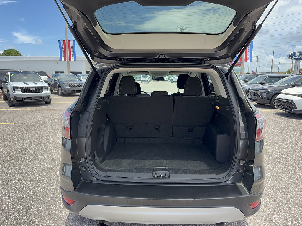 Certified 2018 Ford Escape SE w/ SE Sync 3 Package FWD image 7