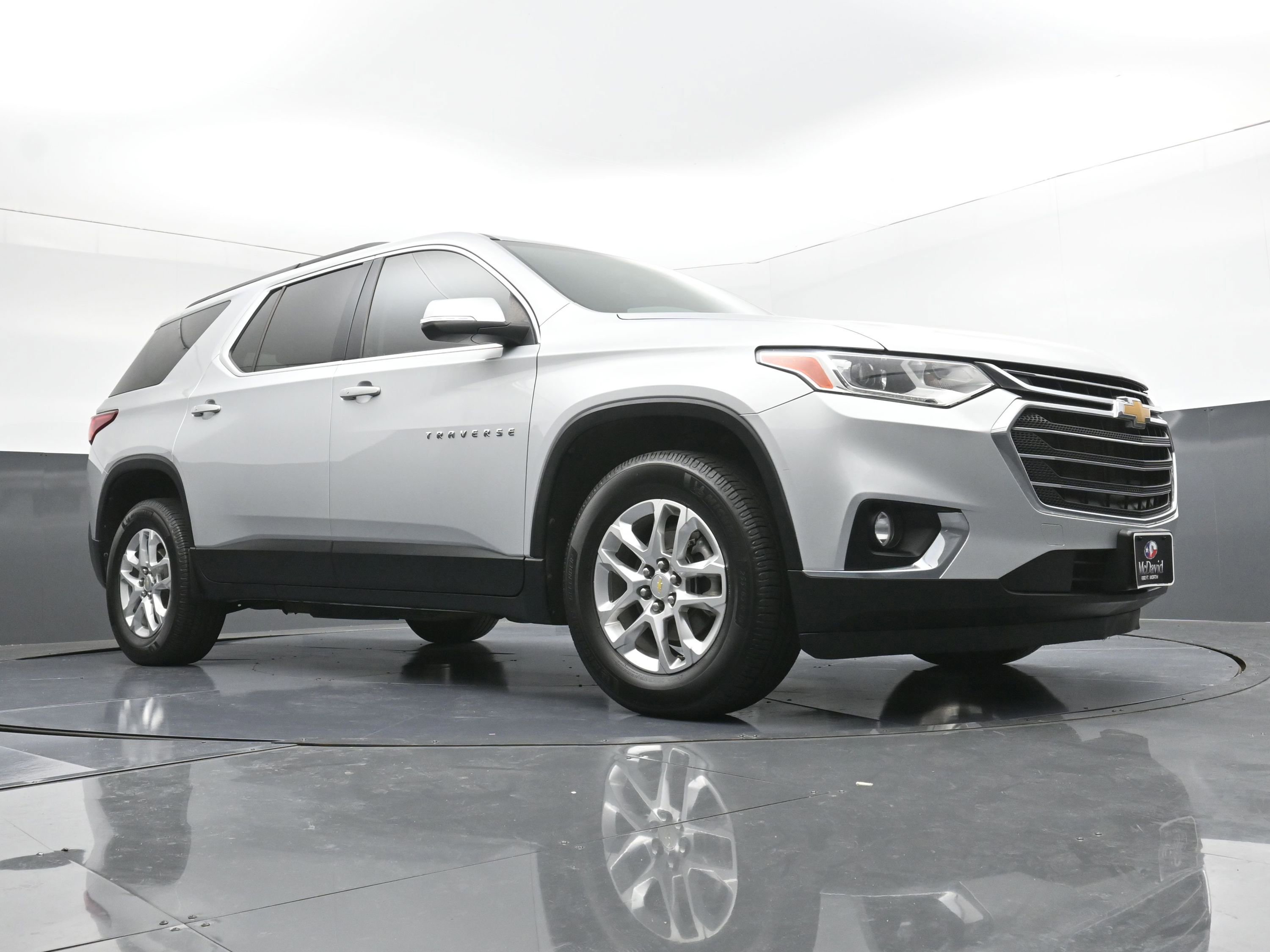 Used 2021 Chevrolet Traverse LT image 20