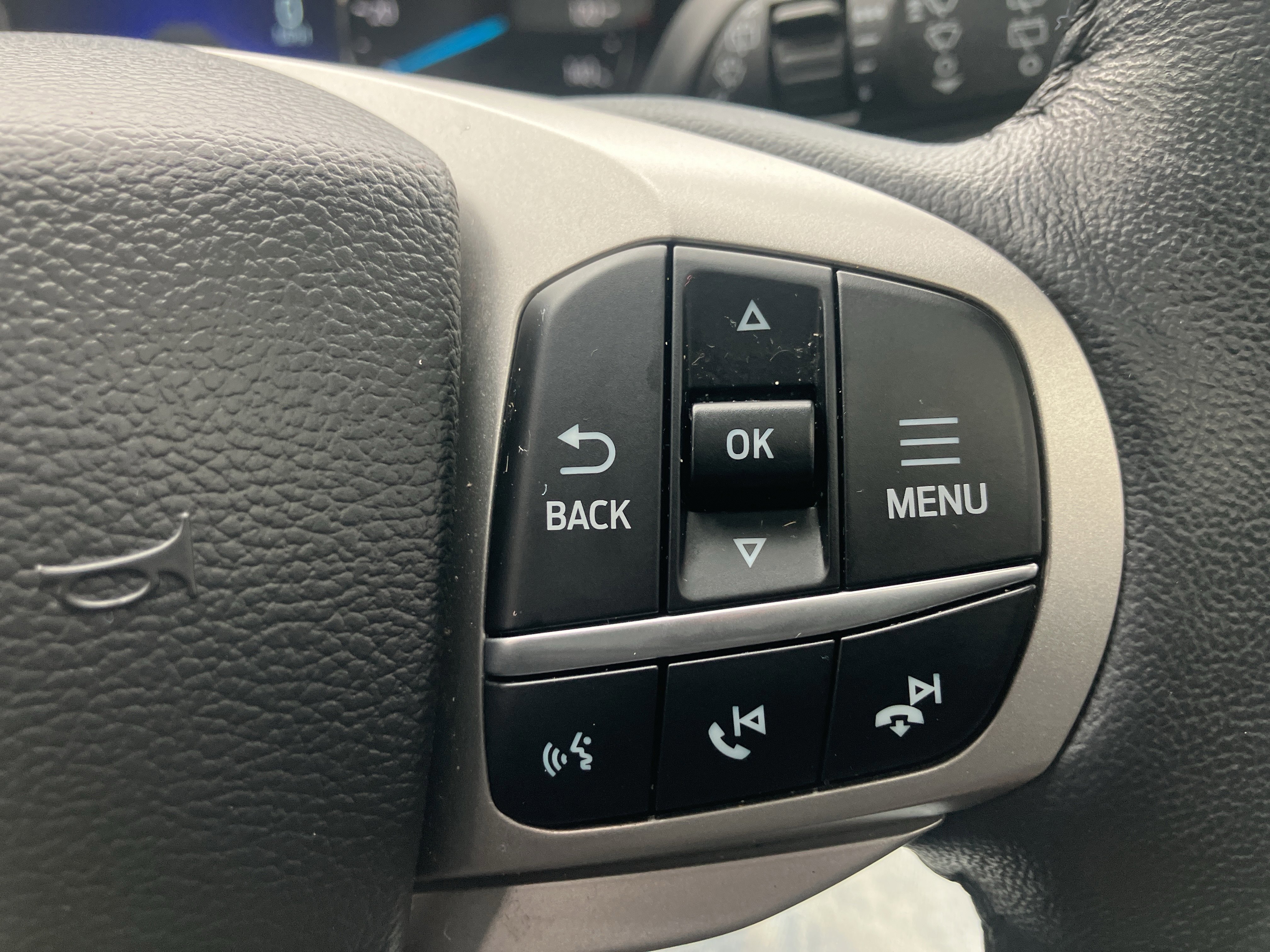 Certified 2022 Ford Explorer XLT w/ Equipment Group 202A image 26