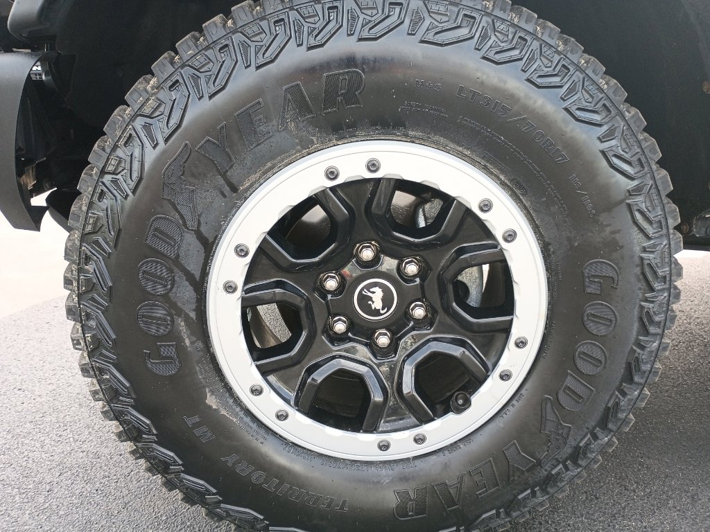 Certified 2023 Ford Bronco Badlands w/ Sasquatch Package AWD/4WD image 33