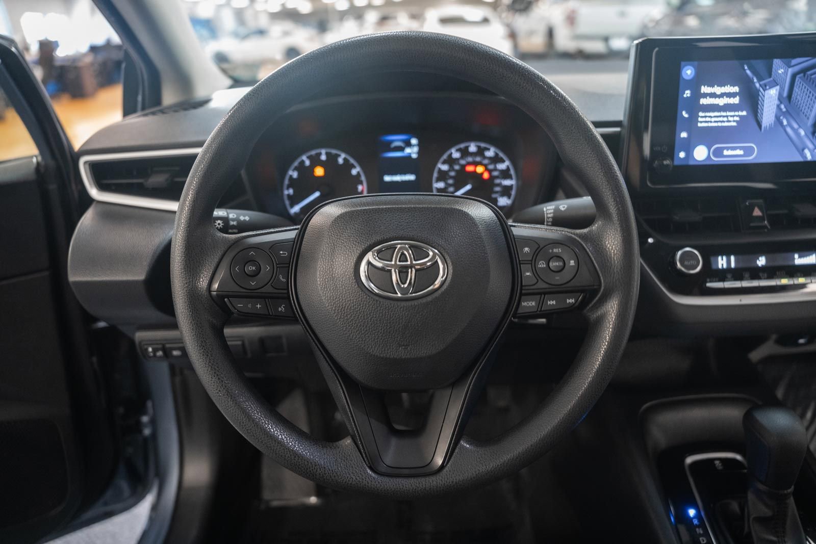 Used 2023 Toyota Corolla LE FWD image 31