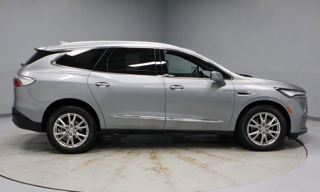 Used 2023 Buick Enclave Premium w/ Experience Buick Package AWD/4WD image 6