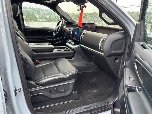 Certified 2025 Ford Expedition Max Platinum w/ Stealth Appearance Package AWD/4WD image 20