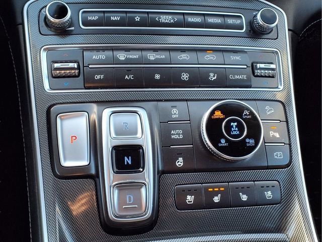 Used 2021 Hyundai Santa Fe Limited image 16