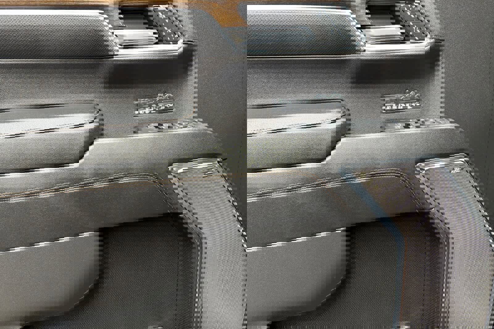 Used 2023 Chevrolet Silverado 1500 High Country w/ Technology Package image 12