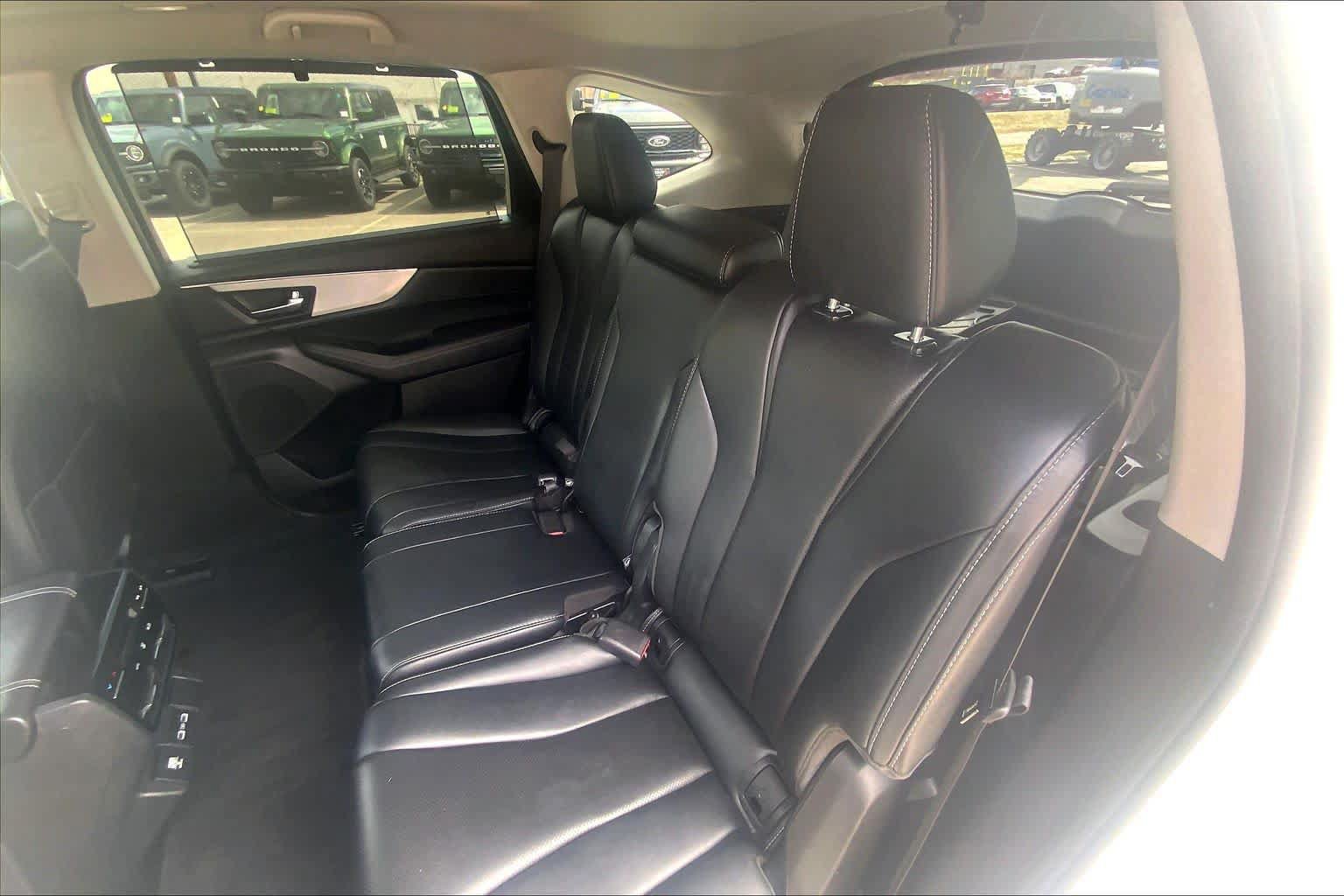 Used 2023 Acura MDX SH-AWD w/ Technology Package image 40