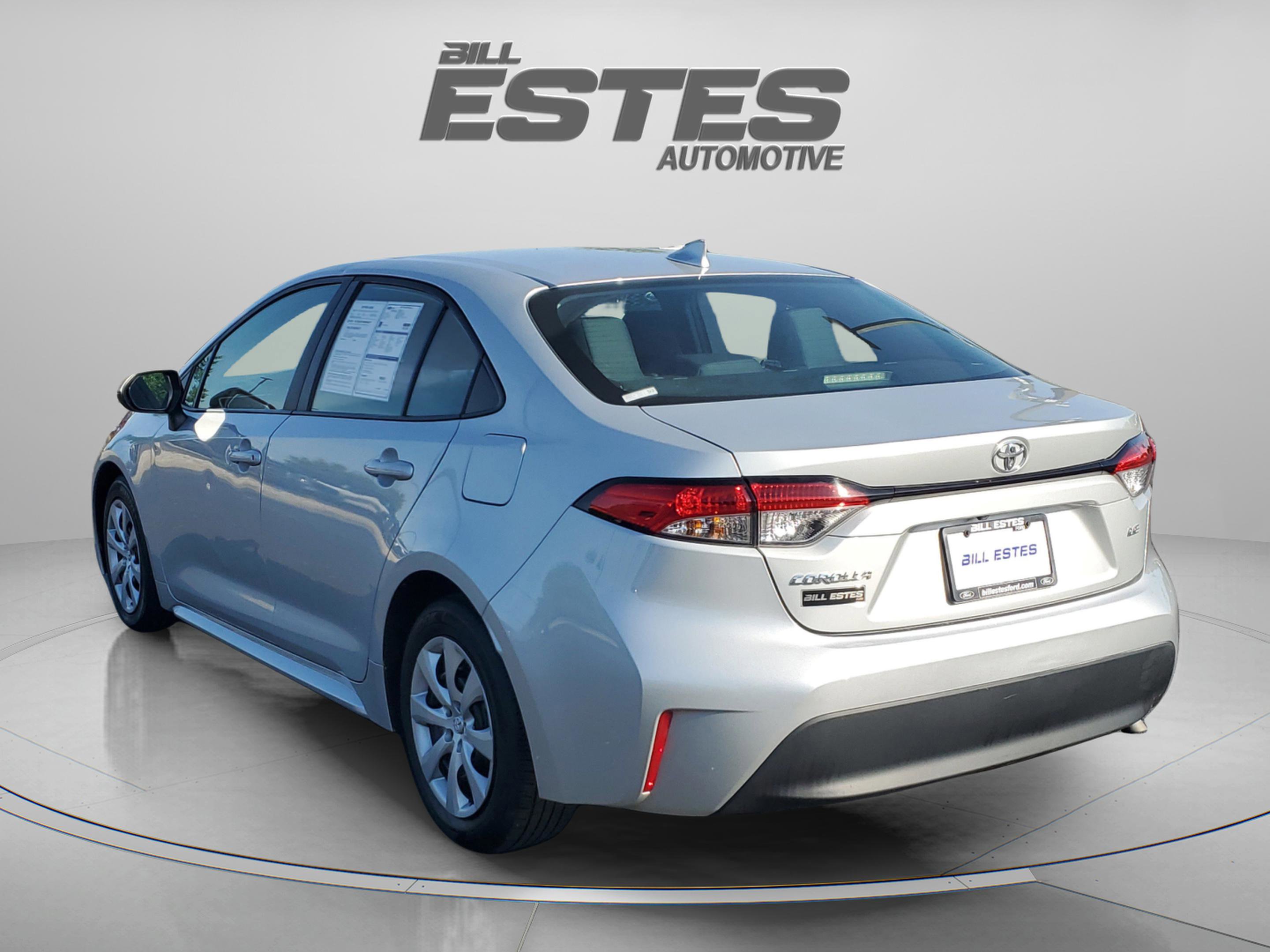 Used 2023 Toyota Corolla LE FWD image 2