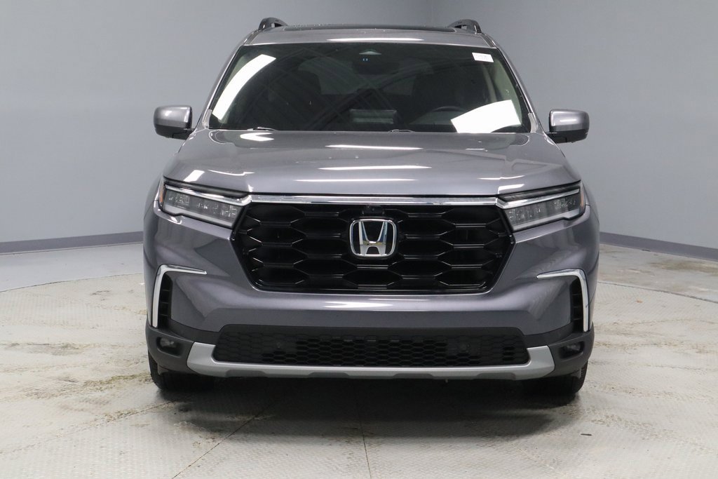 Used 2025 Honda Pilot Elite image 7
