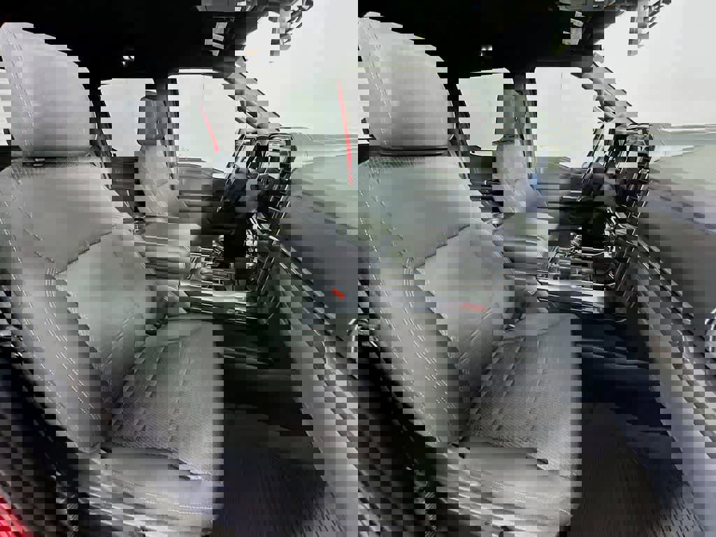 Certified 2022 Ford F150 XLT w/ Equipment Group 302A High image 18