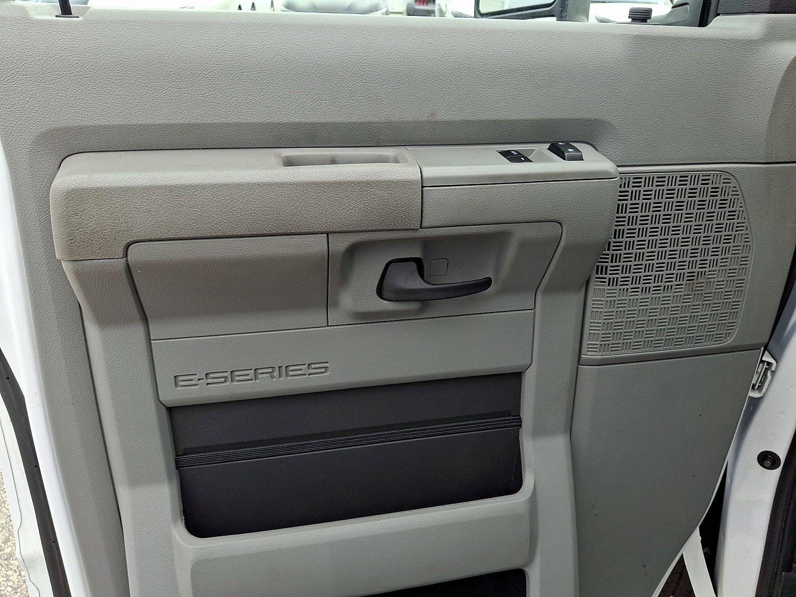Certified 2025 Ford E-350 and Econoline 350 Super Duty w/ Power Equipment Group RWD image 10