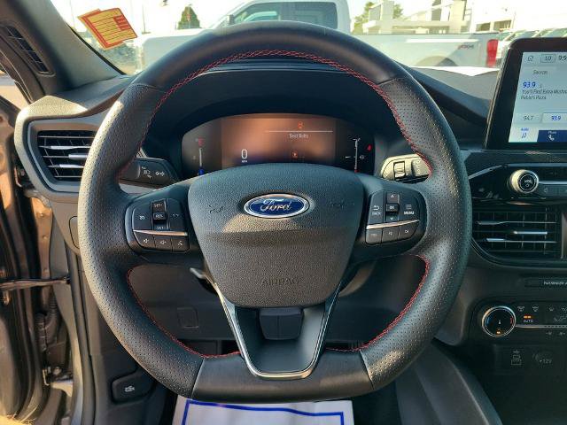 Certified 2025 Ford Escape ST-Line FWD image 19