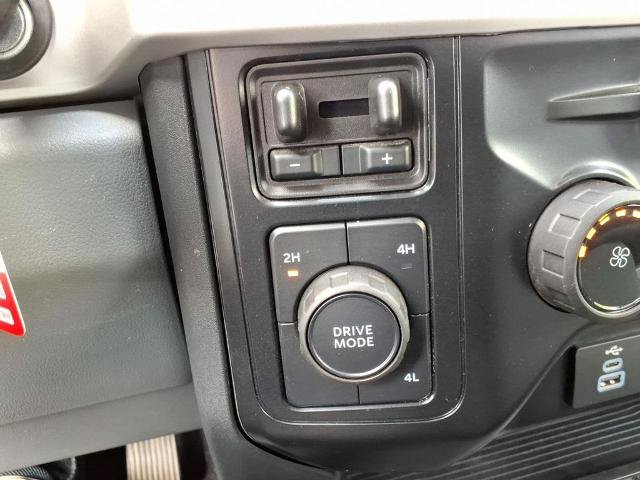 Certified 2024 Ford F350 Platinum w/ Tremor Off-Road Package AWD/4WD image 20