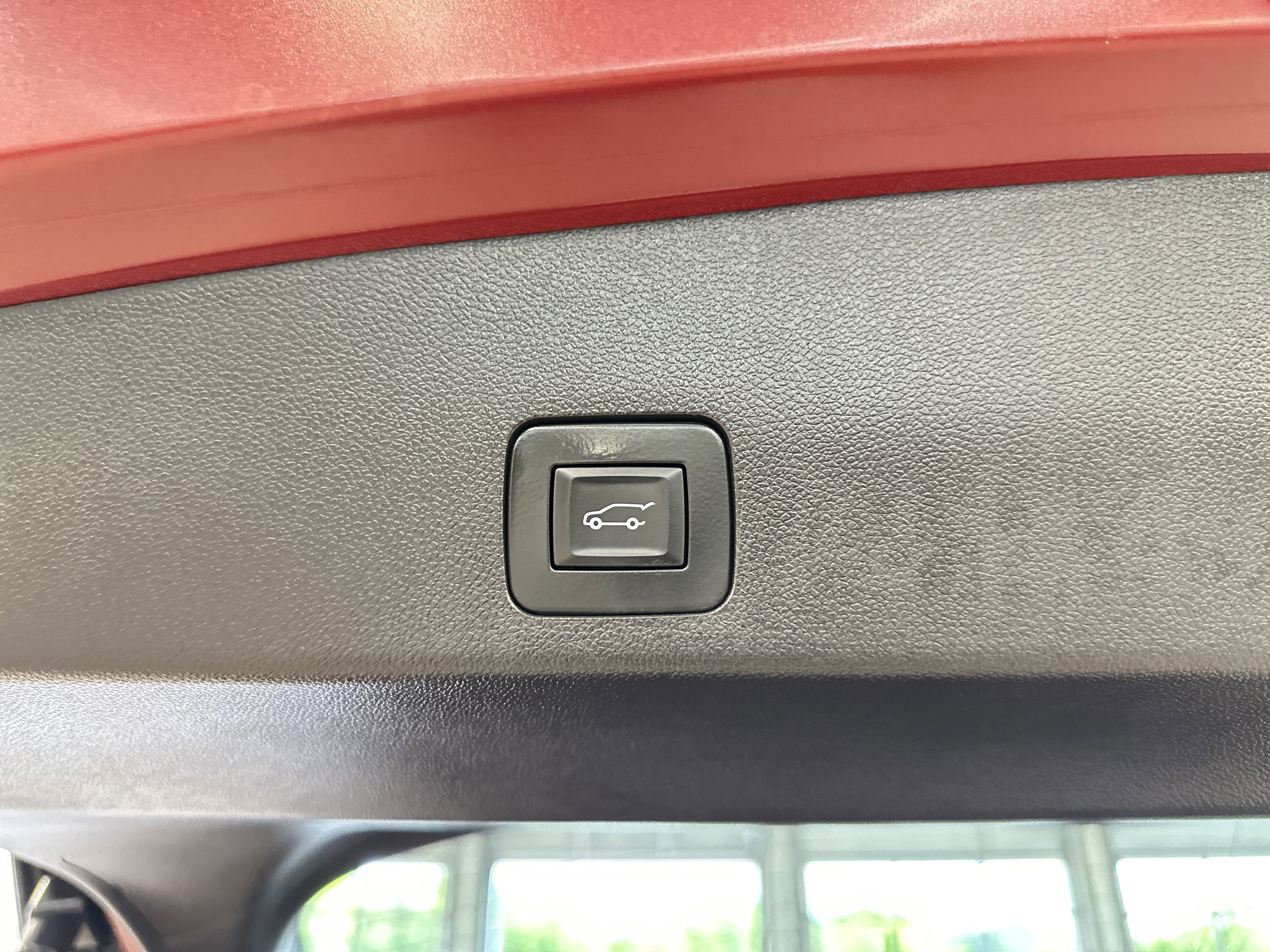 Used 2023 Buick Encore GX Essence w/ Experience Buick Package image 28