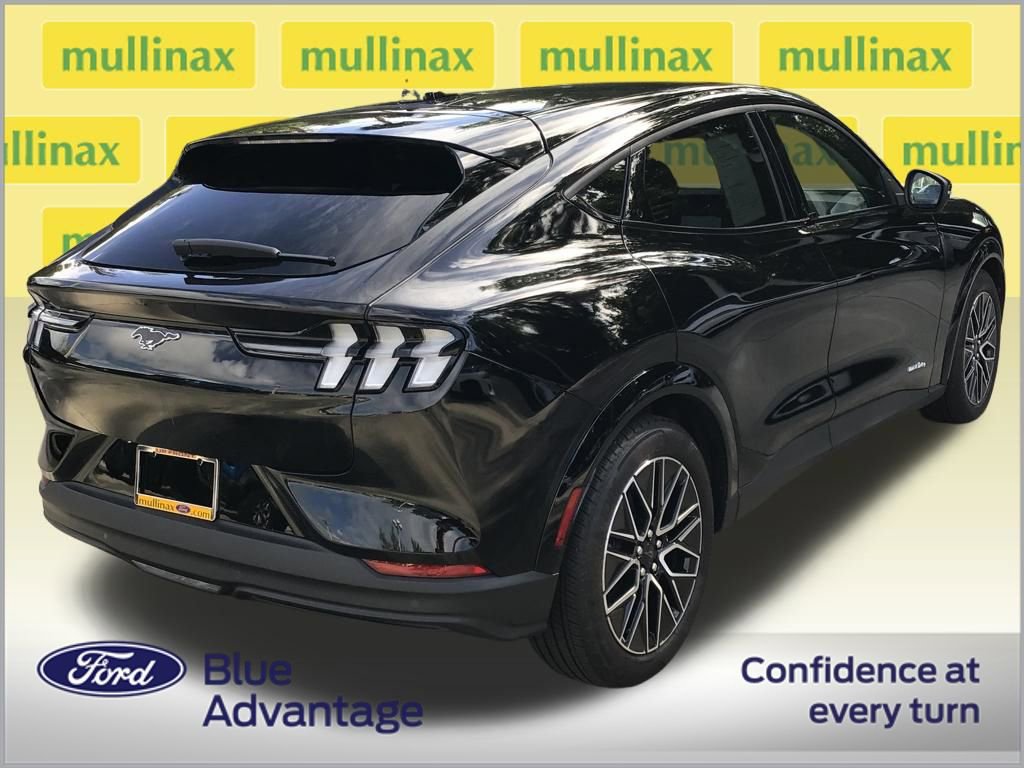 Certified 2025 Ford Mustang Mach-E Premium AWD/4WD image 4