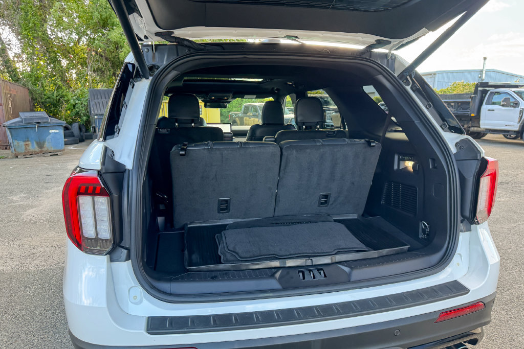 Certified 2025 Ford Explorer ST AWD/4WD image 23