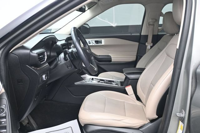 Certified 2020 Ford Explorer Limited AWD/4WD image 7
