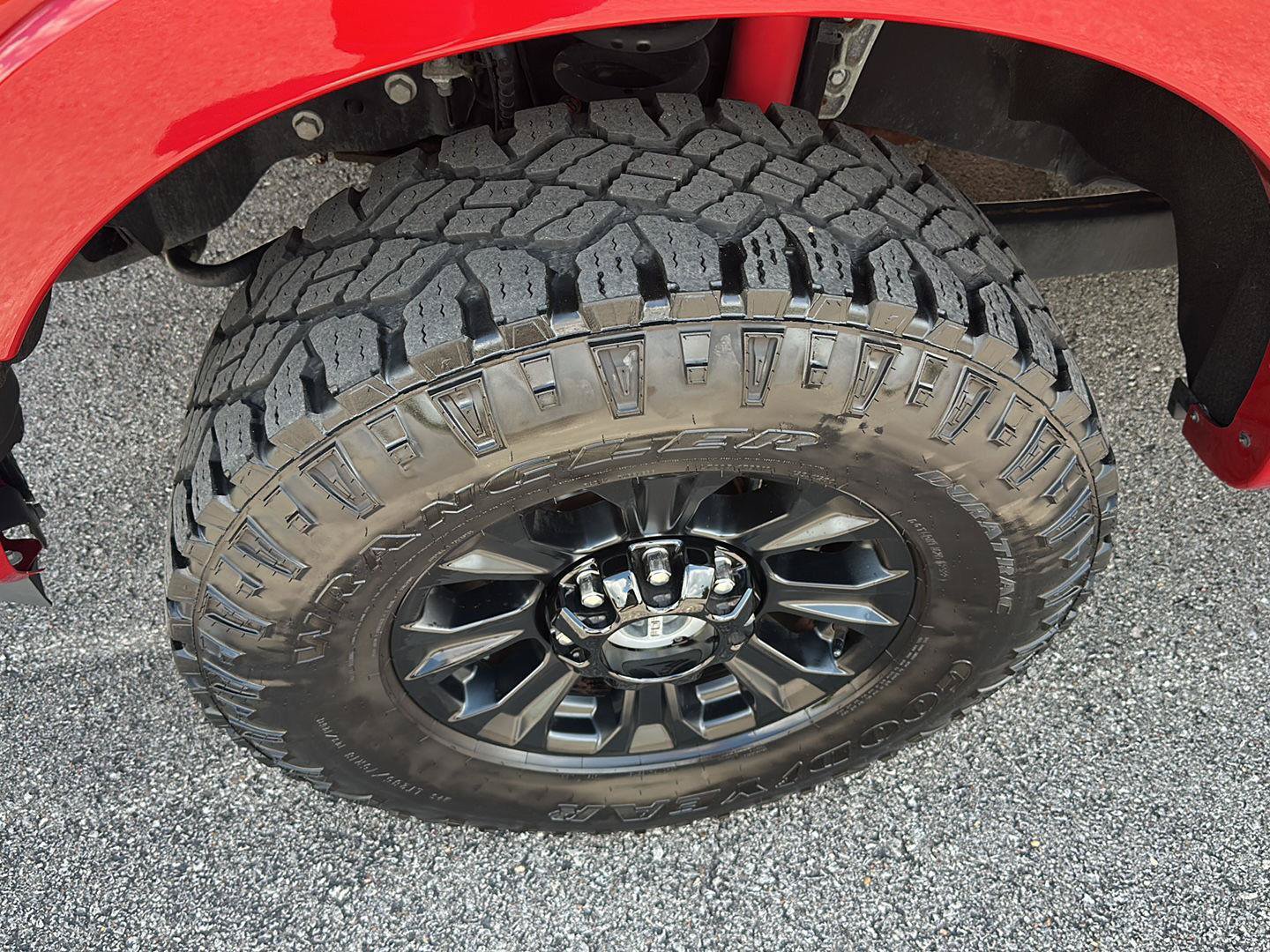 Certified 2022 Ford F250 Platinum w/ Tremor Off-Road Package AWD/4WD image 9