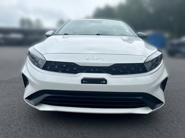 Used 2023 Kia Forte LXS FWD image 3