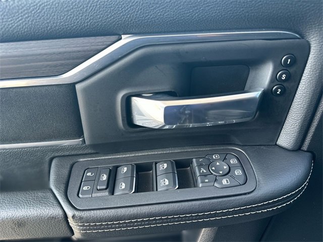 Used 2025 RAM 3500 Laramie image 14