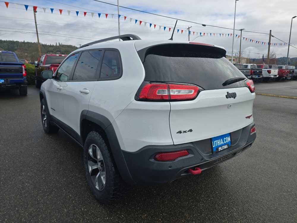 Used 2018 Jeep Cherokee Trailhawk image 4