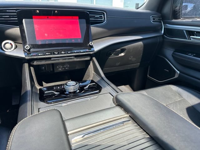 Used 2023 Jeep Wagoneer Series II w/ Convenience Group I AWD/4WD image 17