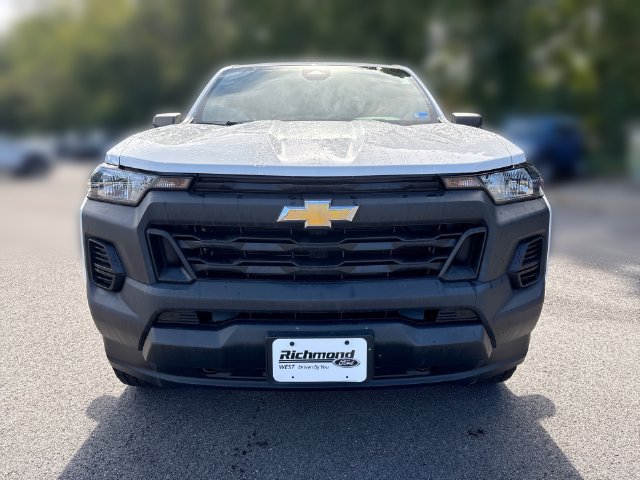 Used 2023 Chevrolet Colorado W/T w/ WT Convenience Package AWD/4WD image 3