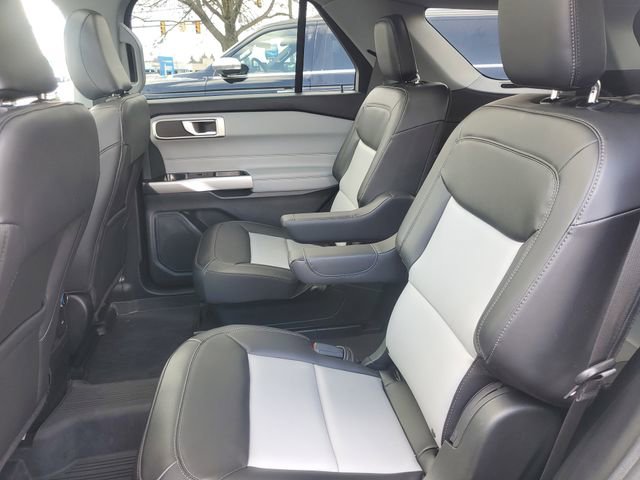 Certified 2023 Ford Explorer XLT w/ Equipment Group 202A image 28