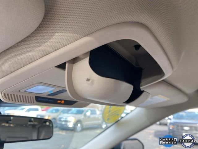 Certified 2022 Ford Explorer XLT w/ Equipment Group 202A image 32