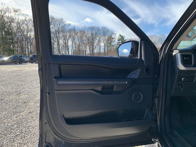 Certified 2022 Ford Expedition XLT w/ Equipment Group 202A image 26