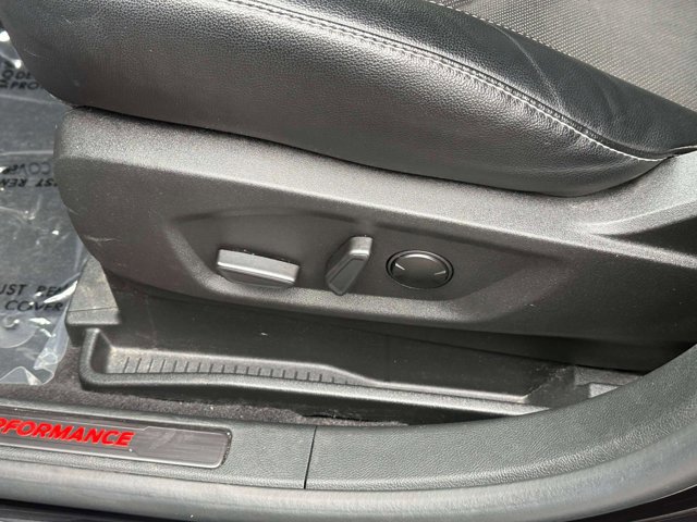 Certified 2023 Ford Edge ST image 20