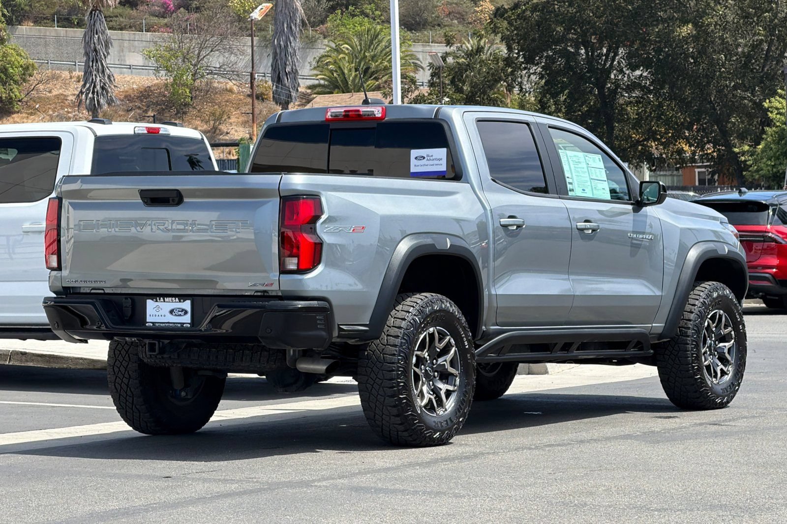Used 2025 Chevrolet Colorado ZR2 AWD/4WD image 3
