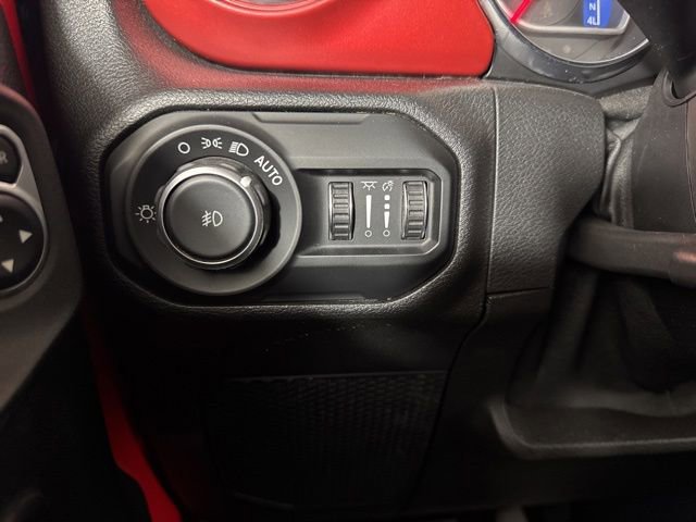 Used 2021 Jeep Wrangler Rubicon AWD/4WD image 19