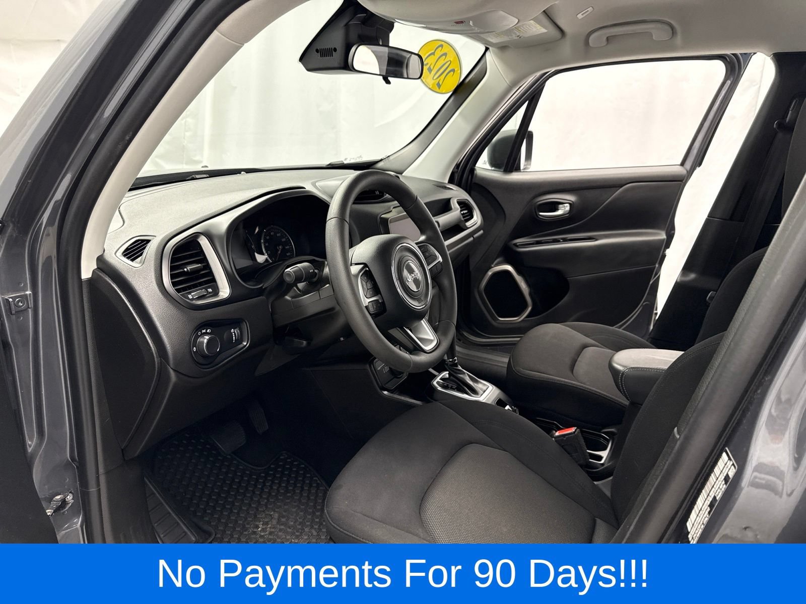 Used 2023 Jeep Renegade Latitude AWD/4WD image 10